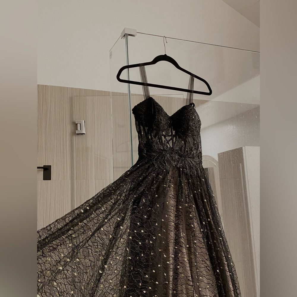 MACY’s Black Prom Dress